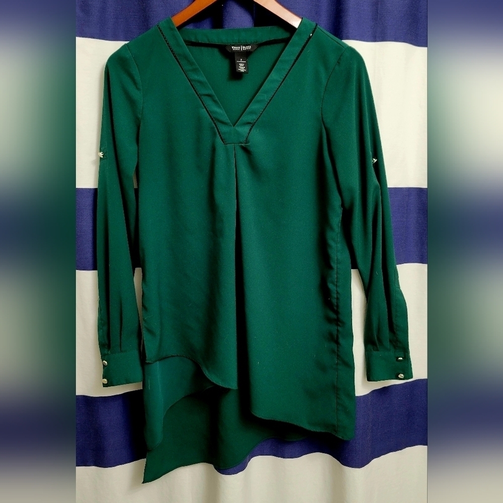 Emerald Green V-Neck Blouse | White House Black Market | Size 2